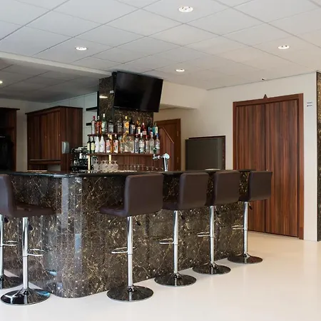 Ξενοδοχείο King's Court