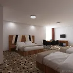 King's Court Hotel 3*
